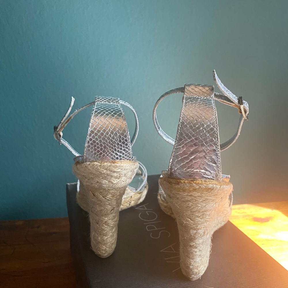 Via Spiga “Dado” Silver Metallic Python Leather W… - image 4